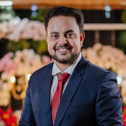 author-image
